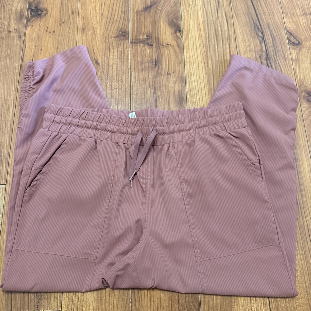 Reebok Athletic Pants size LARGE - Picture 2 of 5